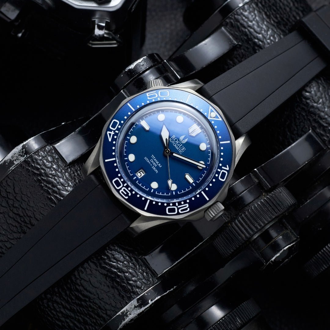 Gerades FKM Kautschukarmband – Universelle Passform – Schwarz (20mm / 22mm / 24mm) - Helvetus DE