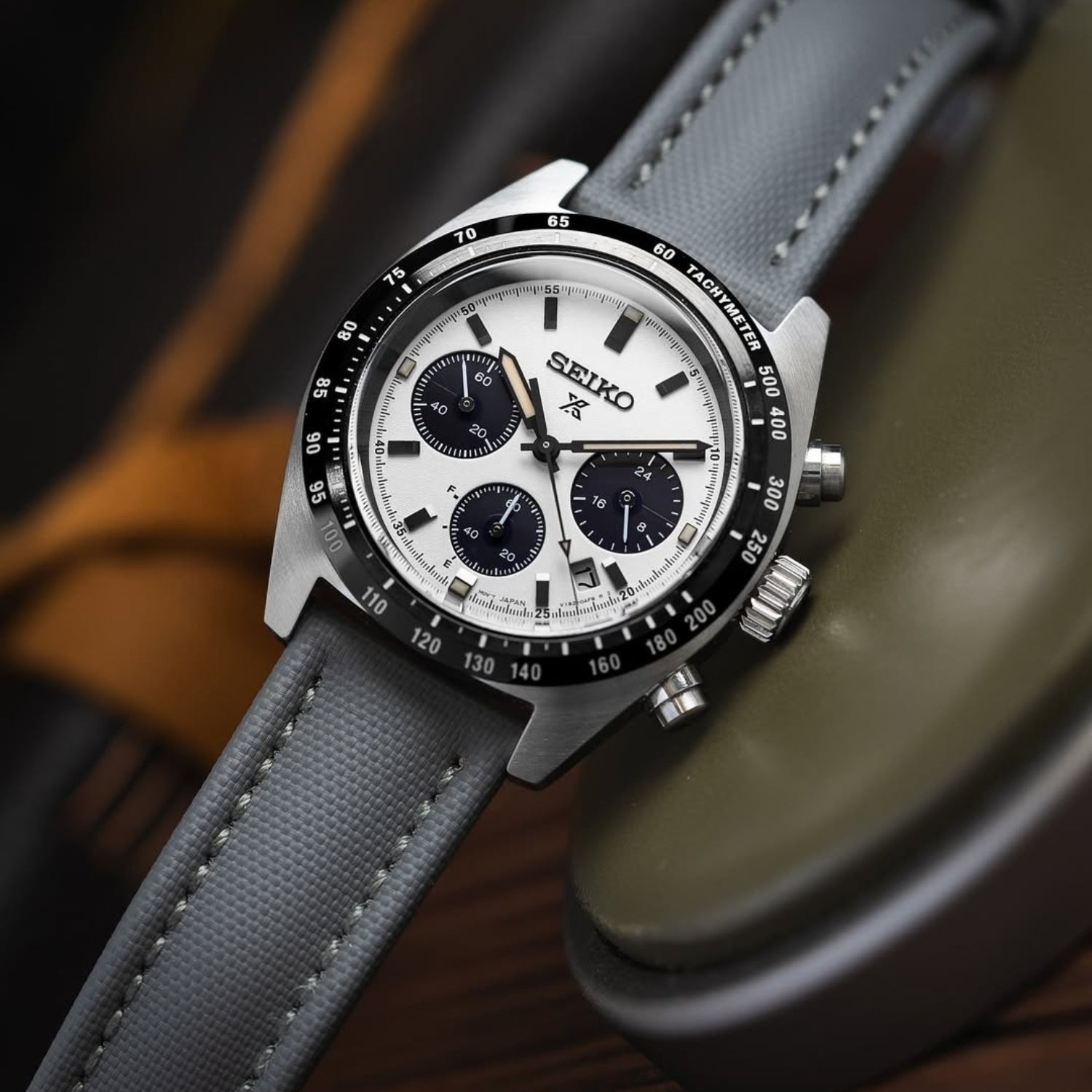 Sailcloth FKM Kautschuk Armband – Grau – MarinerTex™ von Helvetus® - Helvetus DE