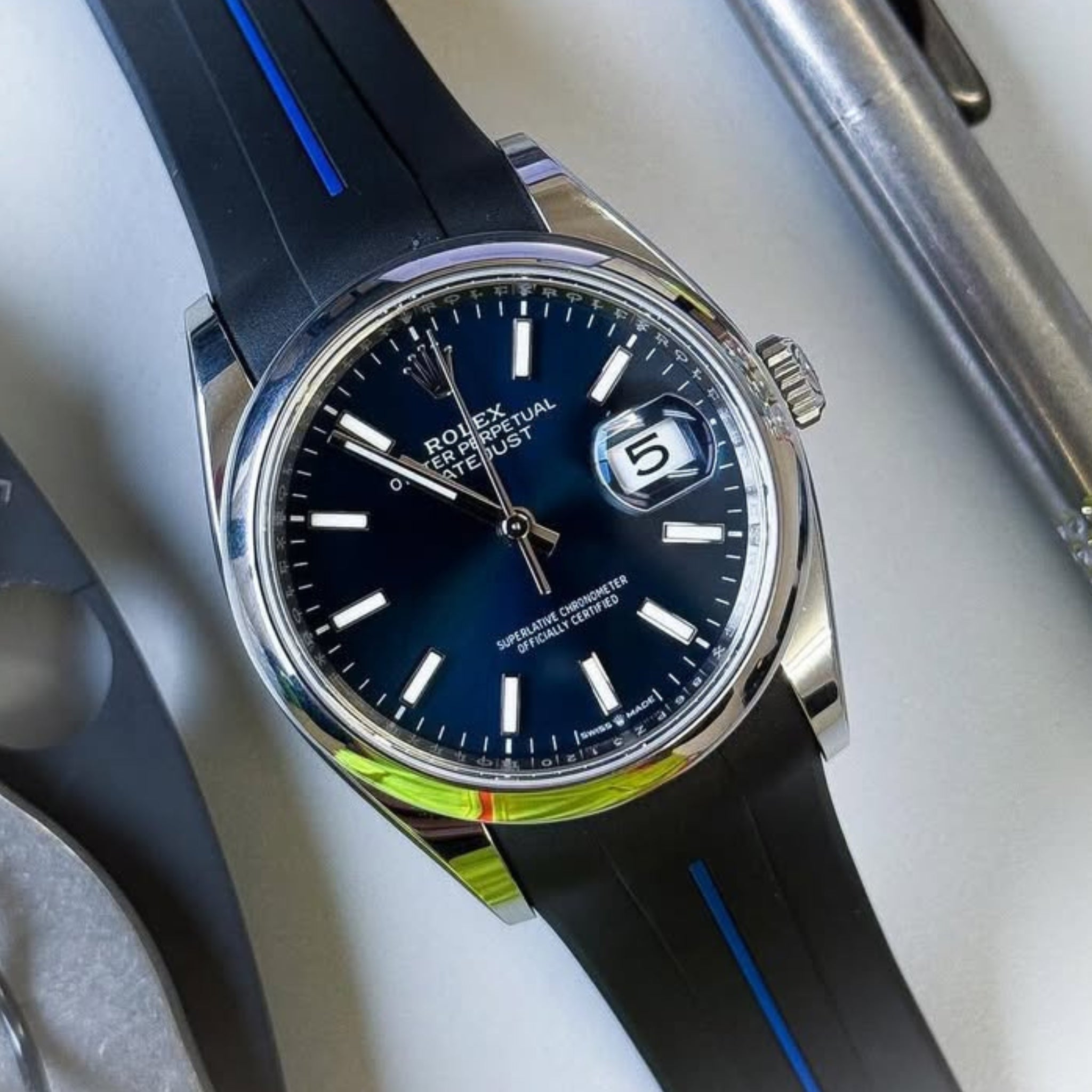 Faltschließe Kautschukarmband für Rolex Datejust 41mm – LuxLine® - Schwarz/Blau - Helvetus DE