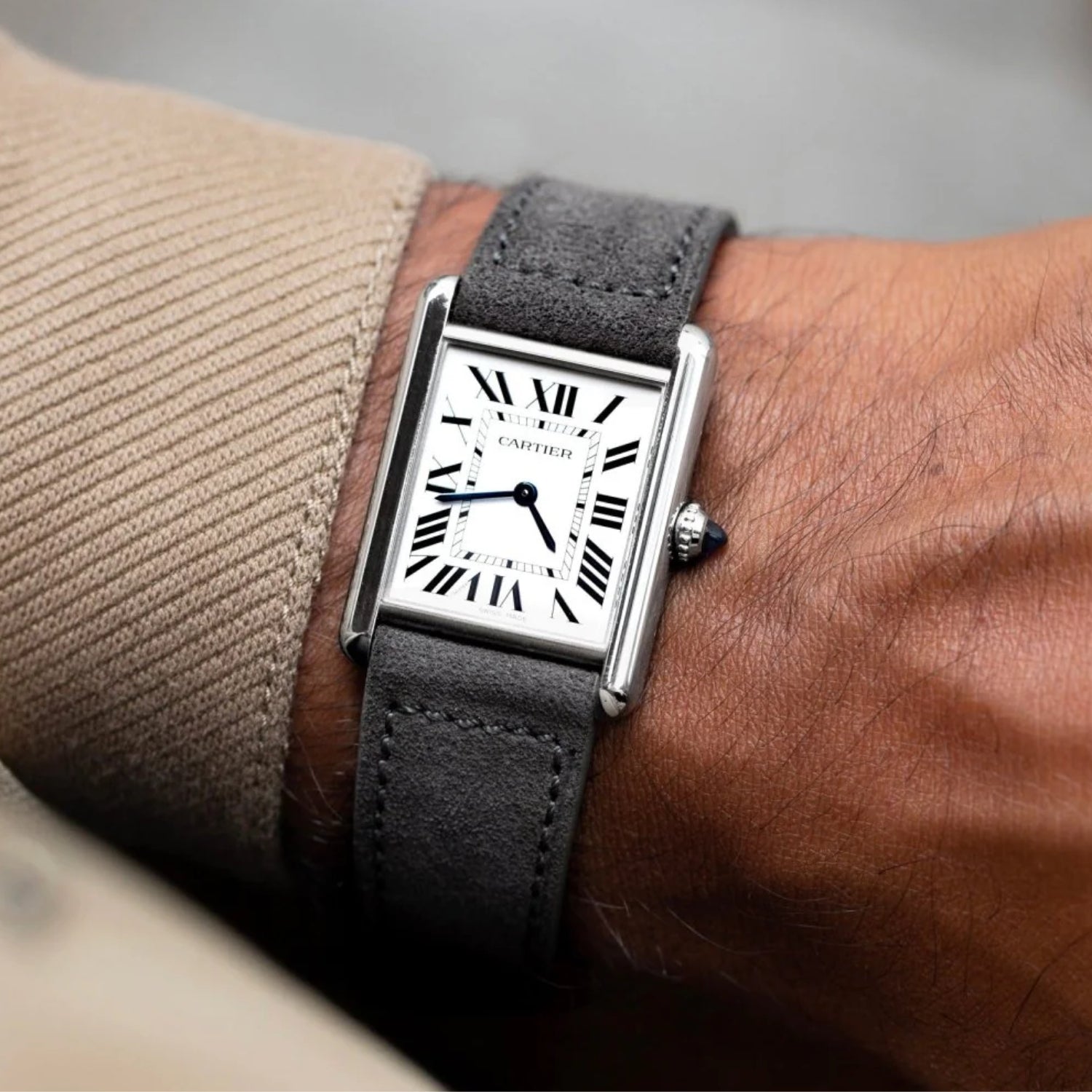 Pulseira de relógio em camurça – Cinza – Feita à mão – Helvetus®